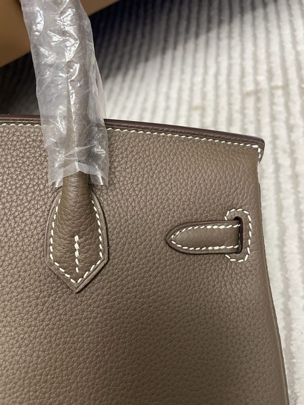 エルメス HERMES バーキン25 エトゥープ トゴ ゴールド金具 2513417 バーキン エトゥープ 25 定価 - 画像 (3)