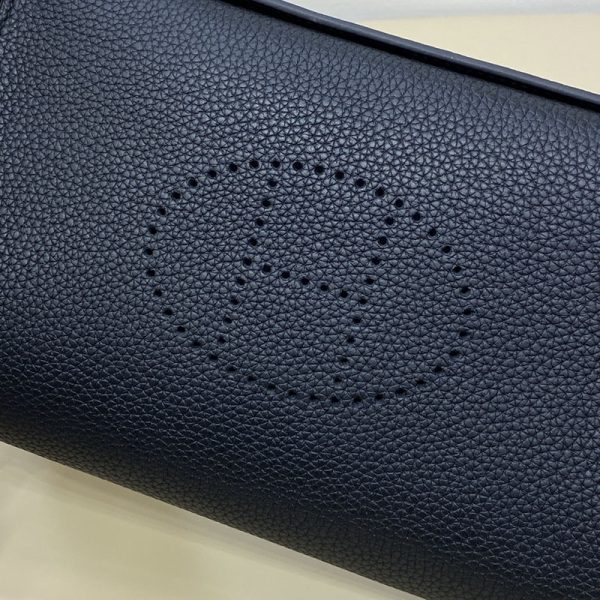 HERMES エルメス ヴィドポッシュ ブルーサフィール トゴ シルバー金具 2513444 エルメス メンズ ショルダーバッグ - 画像 (8)