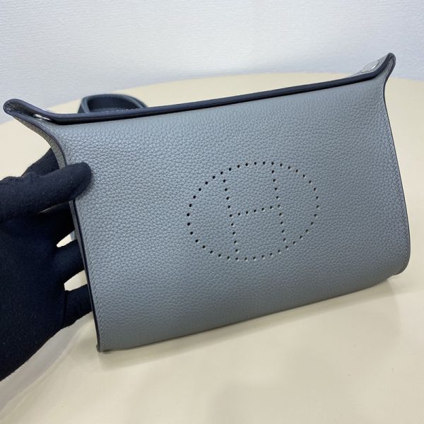 HERMES エルメス ヴィドポッシュ ブルーラン/ディープブルー トゴ シルバー金具 2513451 エルメス メンズ ショルダーバッグ - 画像 (3)