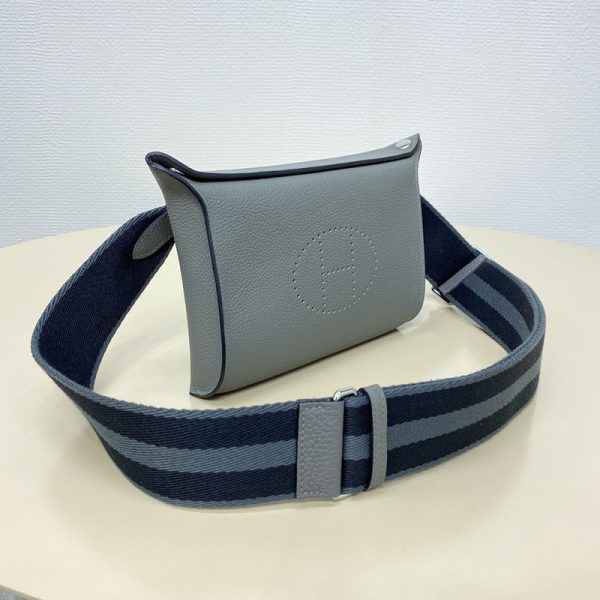 HERMES エルメス ヴィドポッシュ ブルーラン/ディープブルー トゴ シルバー金具 2513451 エルメス メンズ ショルダーバッグ - 画像 (6)