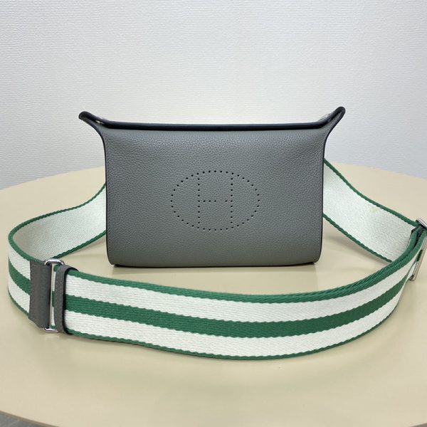 HERMES エルメス ヴィドポッシュ ブルーラン/ミント/ホワイト トゴ シルバー金具 2513452 エルメス メンズ ショルダーバッグ - 画像 (4)