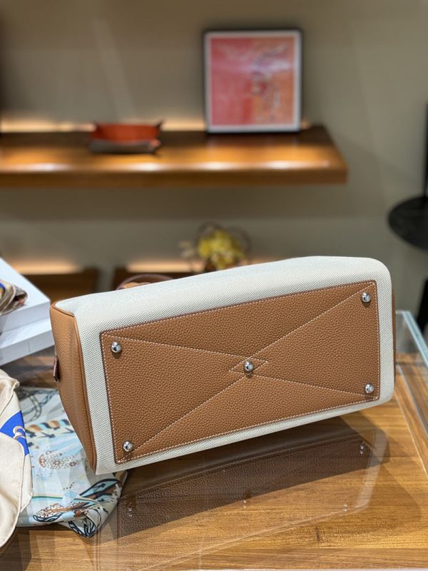 エルメス プリュム 35 HERMES ハンドバッグ ゴールド/グレー トワルアッシュ シルバー金具 2513790 ハンドバッグ 人気 - 画像 (4)