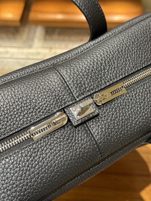 エルメス プリュム 35 HERMES ハンドバッグ 黒 ブラック トリヨンクレマンス シルバー金具 2513793 ブランドバッグ 人気ランキング - 画像 (2)