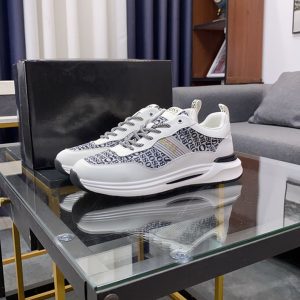 ヒューゴボス アウトレット 店舗