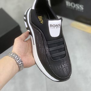 ヒューゴボス アウトレット 店舗