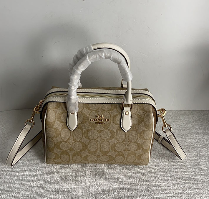 コーチ ローアン サッチェル・ブロックド シグネチャー キャンバス CH486 IMXDM サンド/チョーク ゴールド金具 コーチ ボストンバッグ アウトレット - 画像 (8)