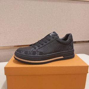 スニーカー人気 メンズ