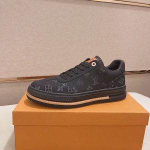 スニーカーブランド 高級