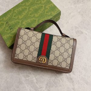 gucci スーツケース 羽生結弦