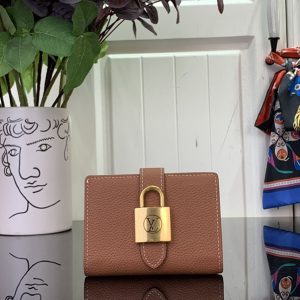 ルイヴィトン 財布 二つ折り新品