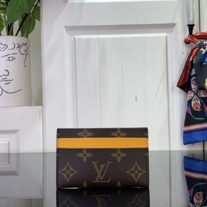 ヴィトン キーケース メンズ 安い