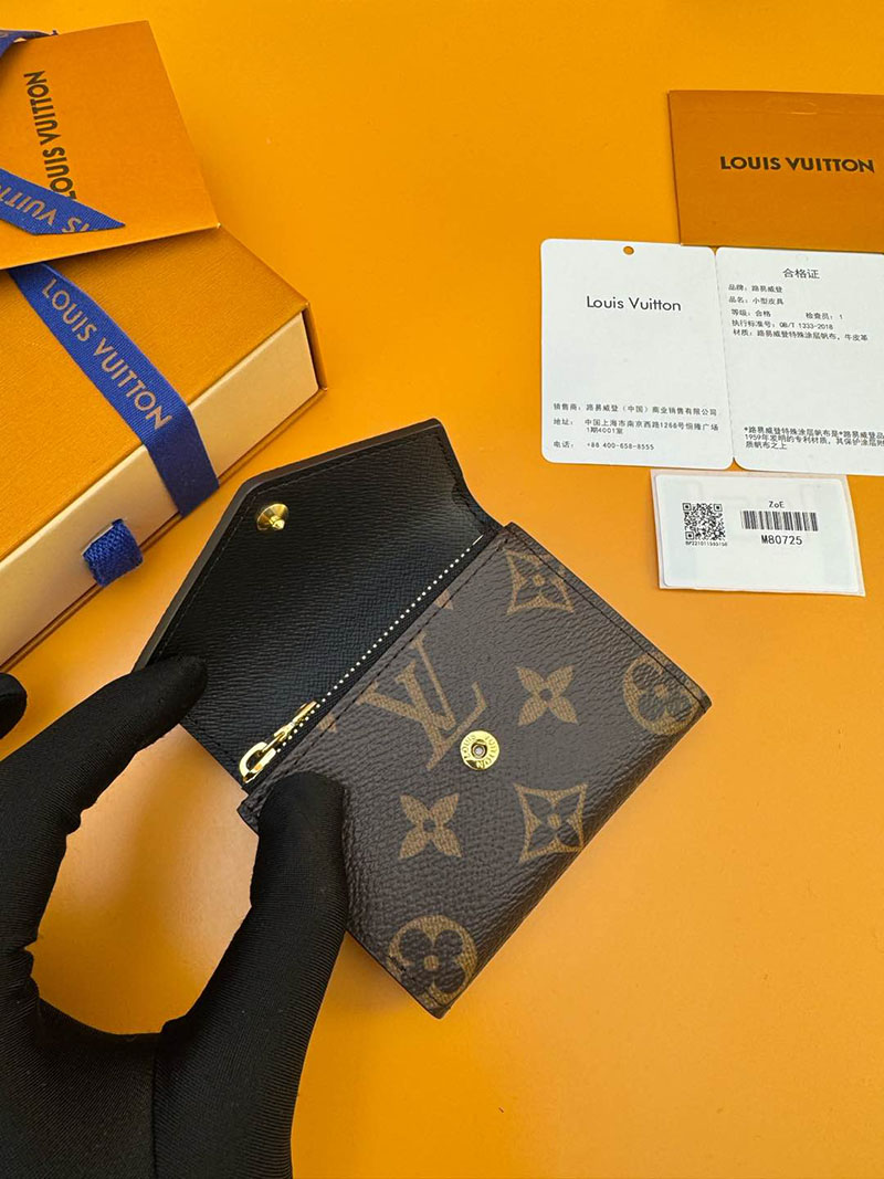 並行輸入品 ルイヴィトン ポルトフォイユ・ゾエ M80725 RFID モノグラム ブラウン ヴィトンの財布を持つ 女 - 画像 (7)