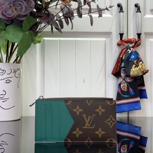 ヴィトン コインカードホルダー 評判