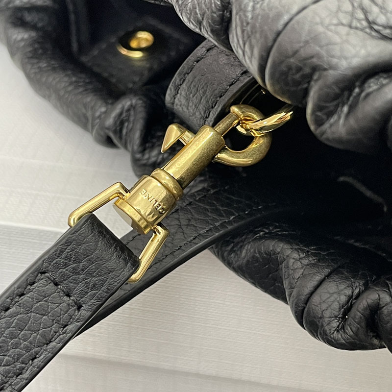 最高級セリーヌスーパーコピー セリーヌバッグコピー スモール カバ ドローストリング キュイル トリオンフ 111013ENY.38NO ブラック セリーヌ トートバッグ 人気 - 画像 (4)