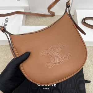 セリーヌ ホーボーバッグ 新作 2025