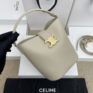 セリーヌ スモールバケット 口コミ