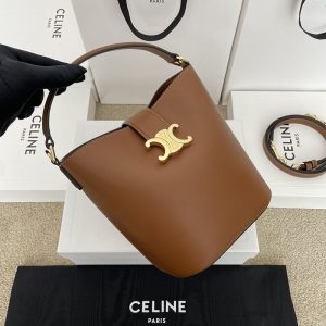 セリーヌ スモールバケット 口コミ