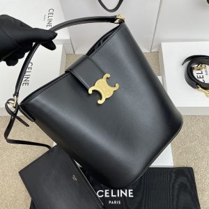 セリーヌ セーズバケット 使い勝手