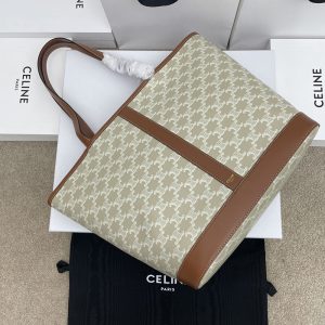 セリーヌ バケットバッグ トリオンフ