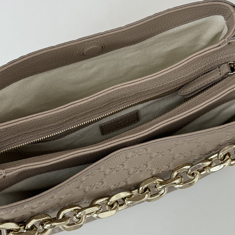 グッチ バッグ 人気 GUCCI GG EMBLEM SMALL SHOULDER BAG 815263