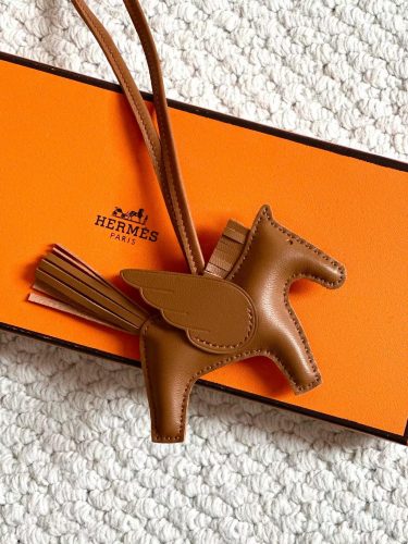 エルメス ロデオ ペガサス PM タッチ マルチカラー アニオン×クロコダイルアリゲーターマット×コットン 2518486 ロデオチャーム 人気色 11色 photo review