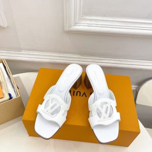 レディース サンダル 歩きやすい