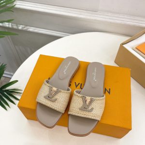 サンダル おしゃれ 歩きやすい