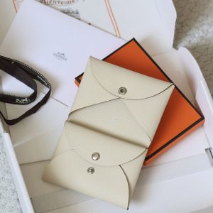 エルメス カルヴィデュオ 定価