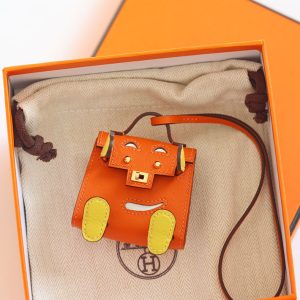 ケリードール チャーム 定価