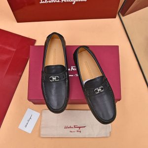 Salvatore Ferragamo 靴 アウトレット