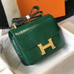 コンスタンス24 コーデ