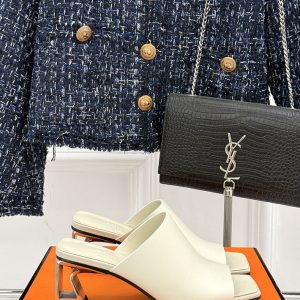 エルメス サンダル 人気