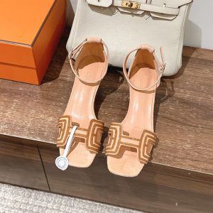 サンダル 高級ブランド