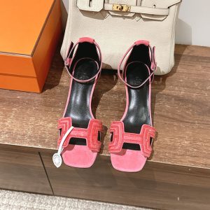 サンダル 高級ブランド