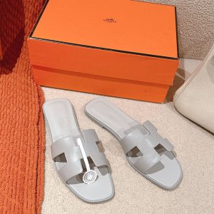 サンダル 人気ブランド