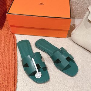 サンダル 人気ブランド