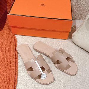 サンダル 人気ブランド