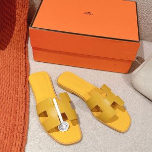 サンダル 人気ブランド