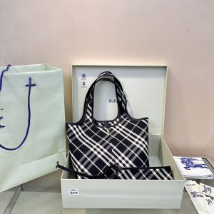 バーバリー アウトレット 値段