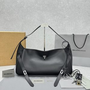 バレンシアガ バッグ アウトレット