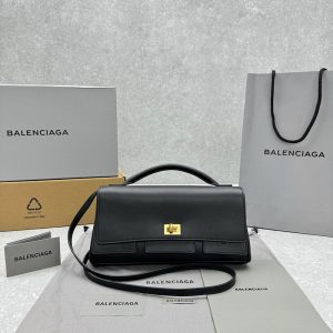 バレンシアガ バッグ アウトレット