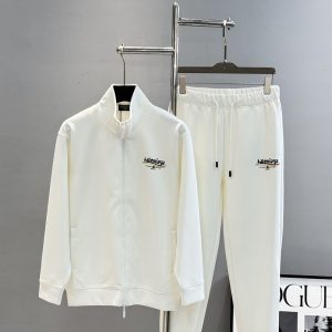 バレンシアガ ナイロンジャケット 新作