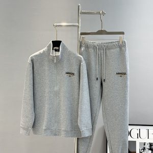 バレンシアガ ナイロンジャケット 新作