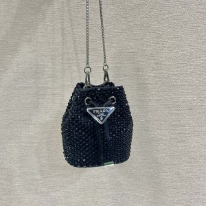 プラダ 巾着バッグ アウトレット