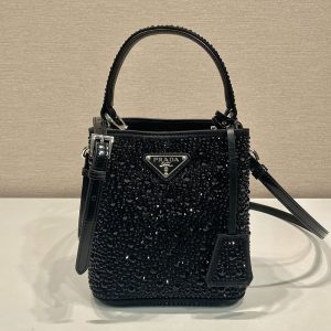 プラダ バケットバッグ レザー