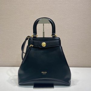 プラダ バッグ アウトレット