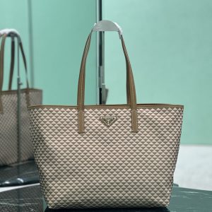 プラダ トートバッグ レザー
