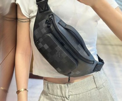 ルイヴィトン メンズ ボディバッグランキング