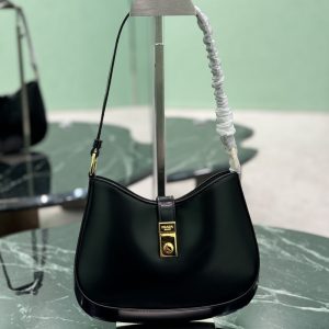 プラダ ショルダーバッグ 人気