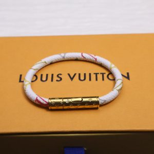 ルイヴィトン ブレスレット 革
